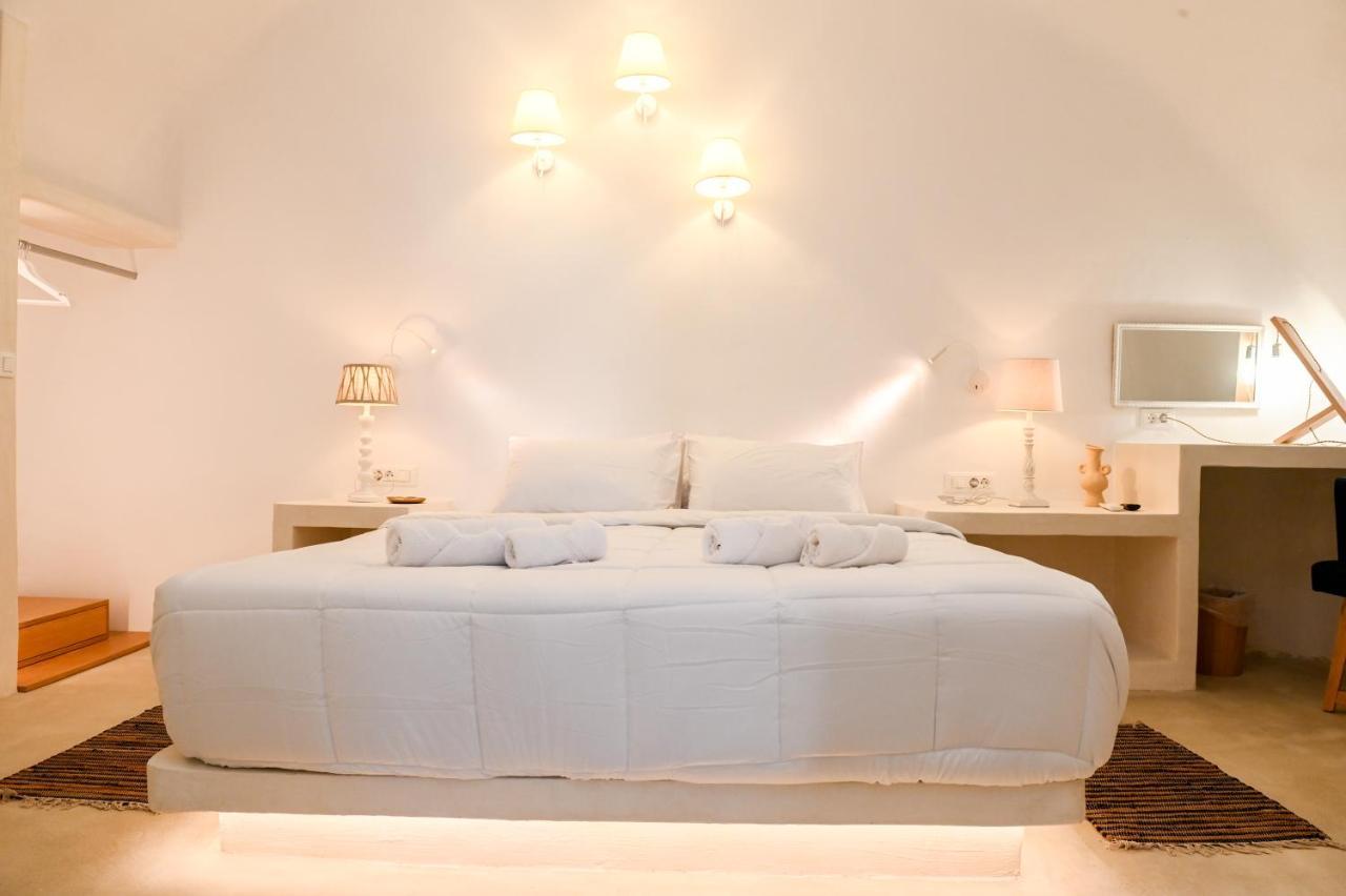 Three Bells Suites Firostefani Dış mekan fotoğraf