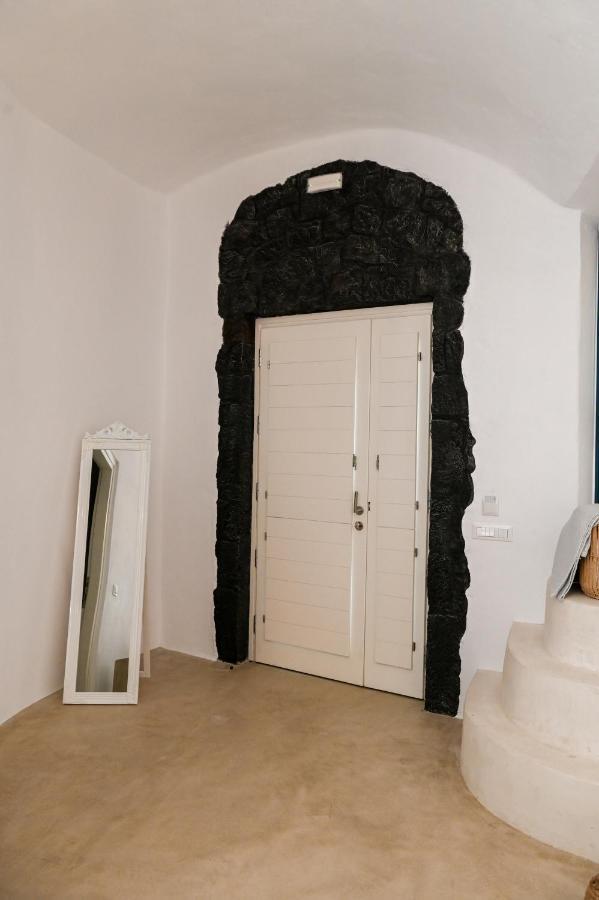 Three Bells Suites Firostefani Dış mekan fotoğraf